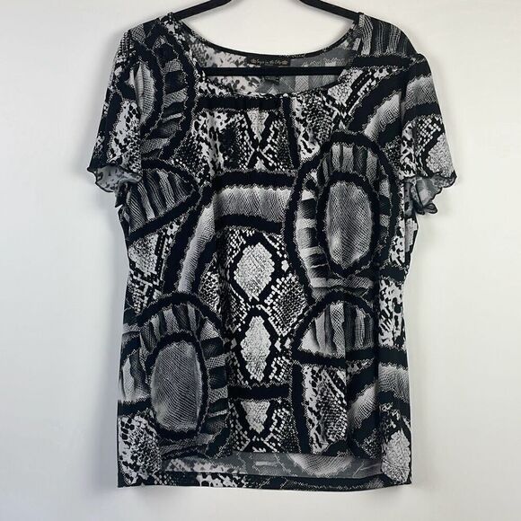 Suzie In The City Women's Snake-Print Square Neck Lettuce-Edge Blouse Black 1X - Picture 2 of 7